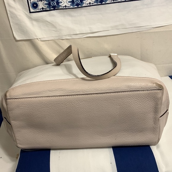 Kate Spade tote - Picture 5 of 13